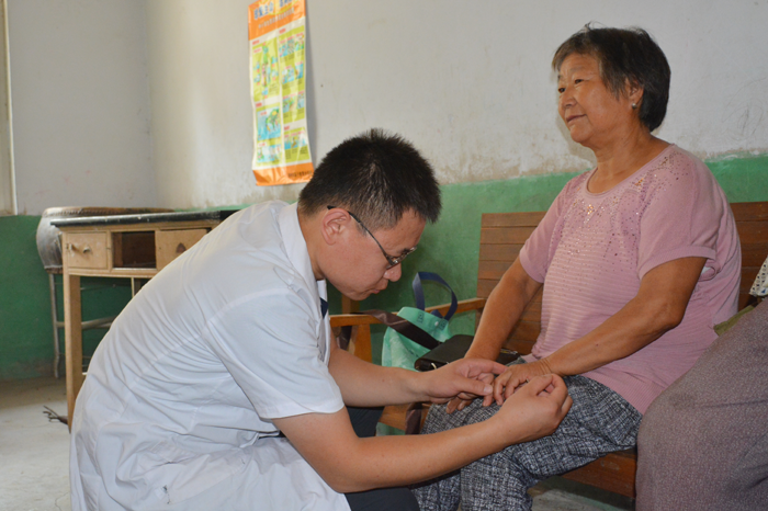 为村民针灸治疗.png 为村民针灸治疗.png